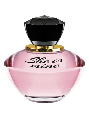 she is mine perfume 2017.